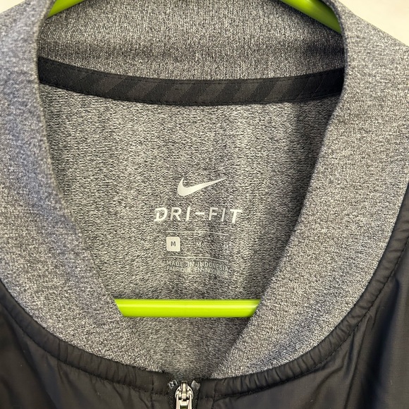 Men’s dry fit Nike jacket - Picture 3 of 4